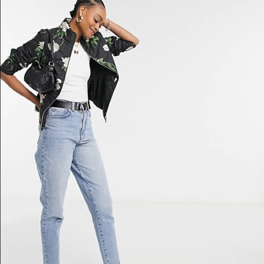 Ted Baker ADAENA
Elderflower padded packaway jacket